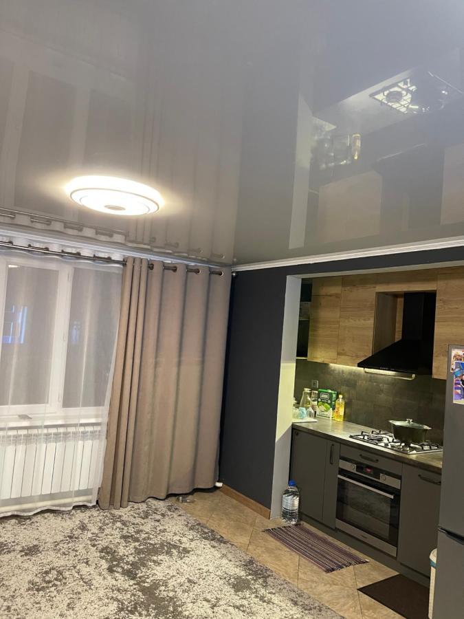 Fam_House 호텔 비슈케크 외부 사진